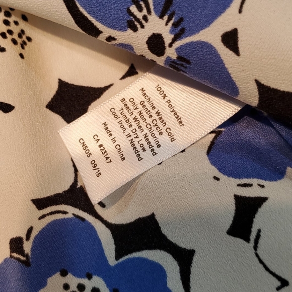 Talbots Blue Floral Tunic Blouse 3/4 Sleeve Size S - Picture 4 of 5